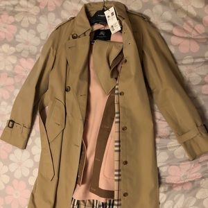 NWT. Authentic Burberry Raincoat. Size 4.